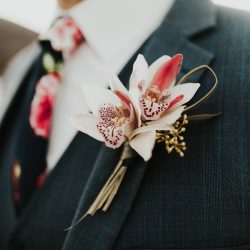Gorgeous boutonnière.