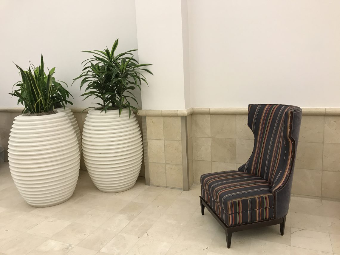 STAINLESS STEEL CORNER GUARDS CAP Industries