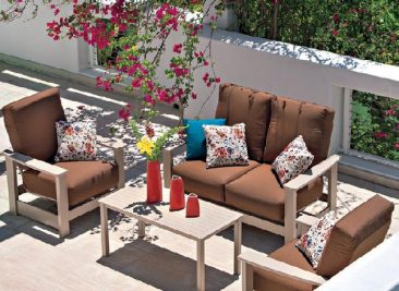 Parr's offer beautiful wood patio furniture for less.