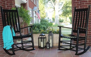 Save more on wooden rockers with Parr's
