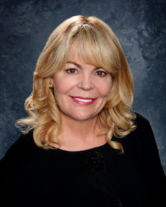 Kimberly-Holland-Photo-Business-Life-September-2015