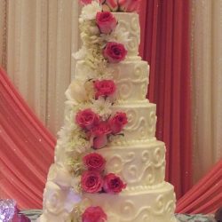 Beautiful flower Wedding Cake | floral wedding cakes | frisco wedding cakes | southlake wedding cakes | custom cakes in grapevine | mansfield wedding cakes