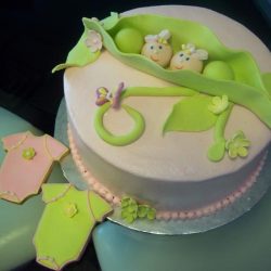Pea in a pod cakes | Baby shower cakes | dallas bakery | fort worth bakery | that's the cake