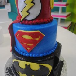 Superhero cakes | superhero birthday cakes | dallas birthday cakes | plano bakery