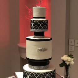 Black and White Wedding Cakes | Stencil wedding cakes, silver wedding cakes, wedding cake ideas, frisco wedding cakes, plano birthday cakes, carrolton wedding cake bakery, grapevine wedding cake, irving wedding cakes, sugar bee sweets bakery
