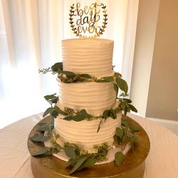 wedding cakes dallas, fort worth wedding cakes, frisco wedding cakes, plano wedding cakes, mansfield wedding cakes, horizontal lines wedding cakes,