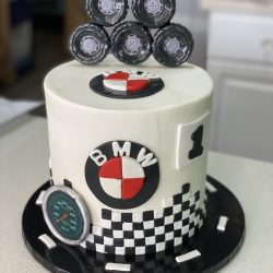 BMW cakes, birthday cakes for BMW lovers