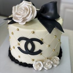 specialty chanel cake, birthday cakes, dallas birthday cakes, fort worth bakery