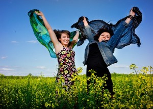 stockphotos.io_girls_freedom_13866161073ae2b-600x428-300x214